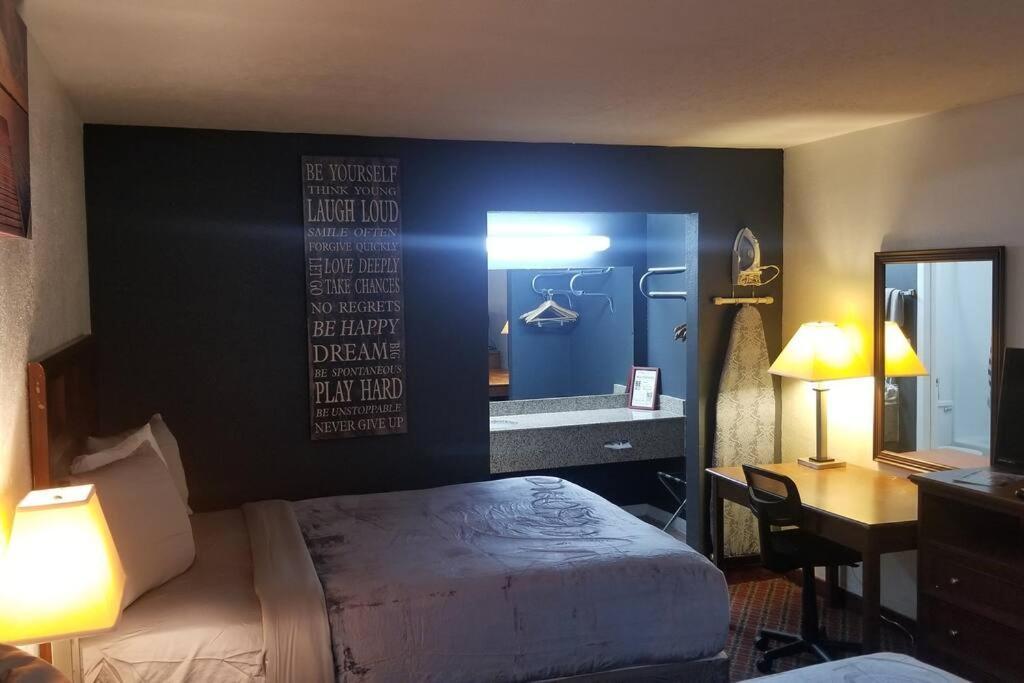 סטילווטר Hotel 2 Queen Beds Hotel Room 128 Booking מראה חיצוני תמונה